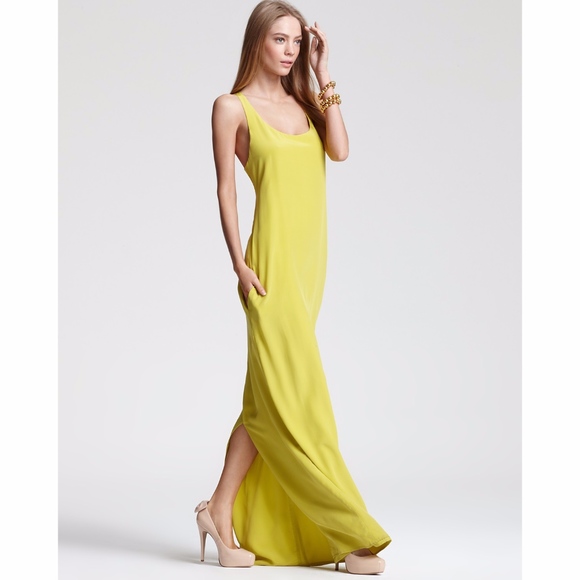 BCBGMaxAzria Dresses & Skirts - BCBG Silky Open-Back Column Maxi Dress